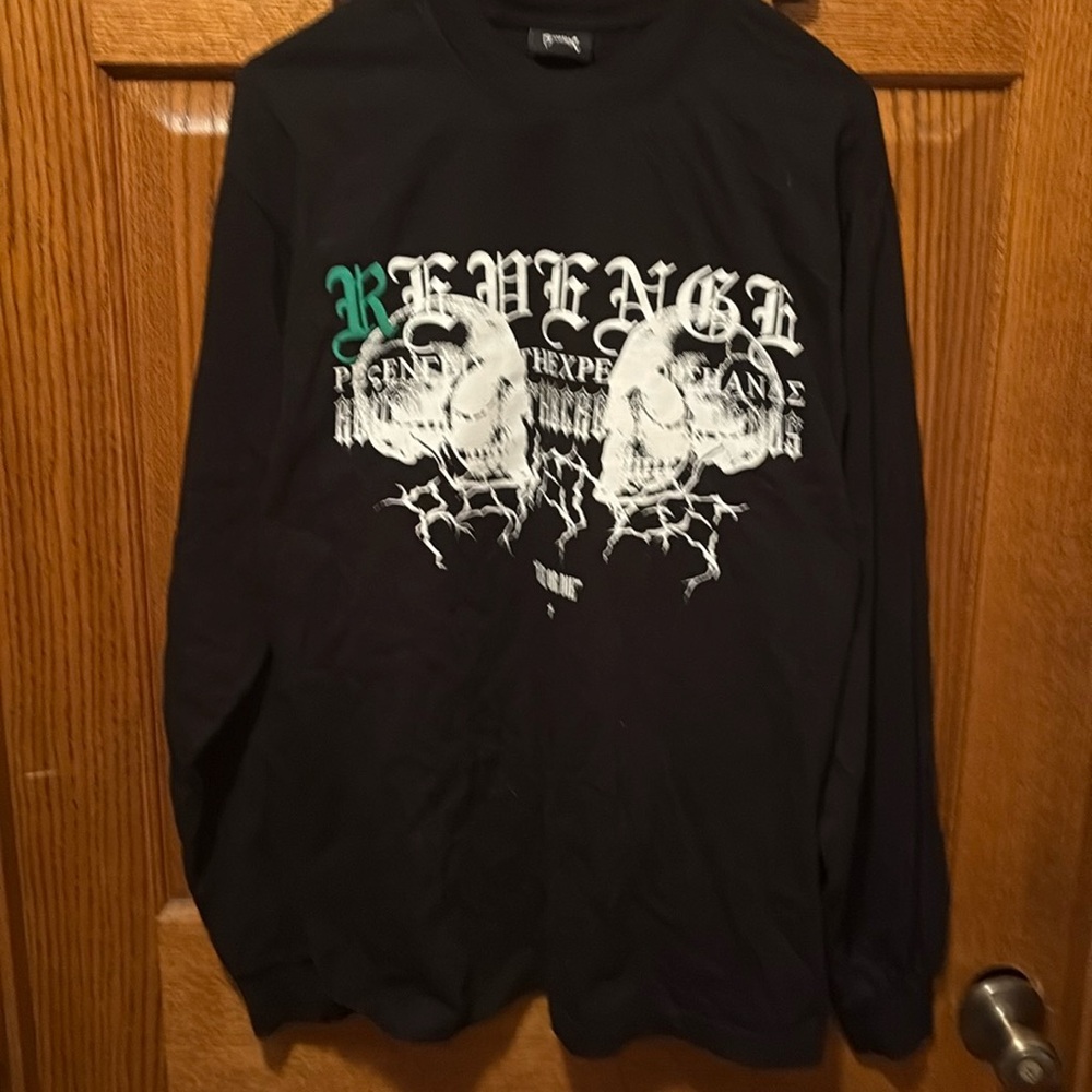 Revenge Live or Die Staple long sleeve tee